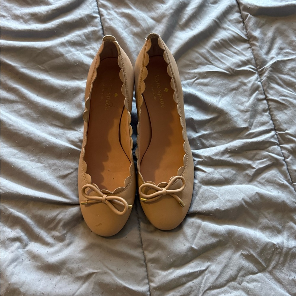 Kate Spade Beige Scalloped Flats with Bow